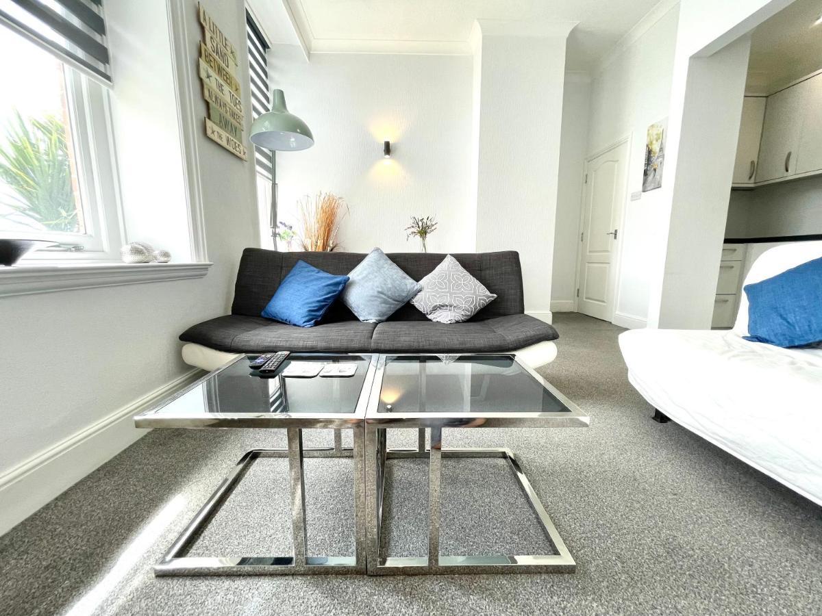 Modern Family Apartment Free Parking And Gym By Beach Μπόρνμουθ Εξωτερικό φωτογραφία
